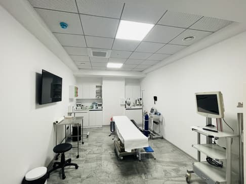 Slider image (7) Dr. Cemal Kara Clinic